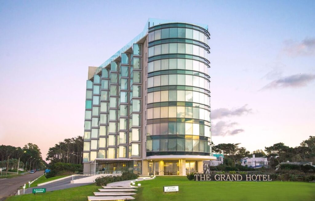 The Grand Hotel Punta Del Este Se Prepara Para El Verano Con Dos Nuevas