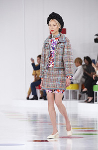 chanel-cruise-2015-16-show-seoul-looks-01