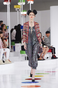 chanel-cruise-2015-16-show-seoul-looks-10