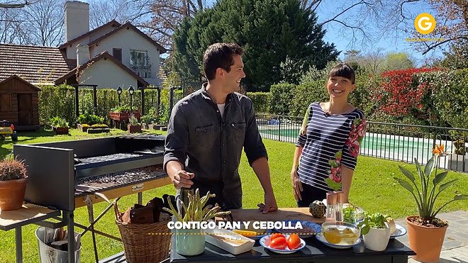 Cocinar en familia: Felicitas Pizarro y su marido Santiago Solerno abren su  cocina en El Gourmet – Marcela Fittipaldi Magazine